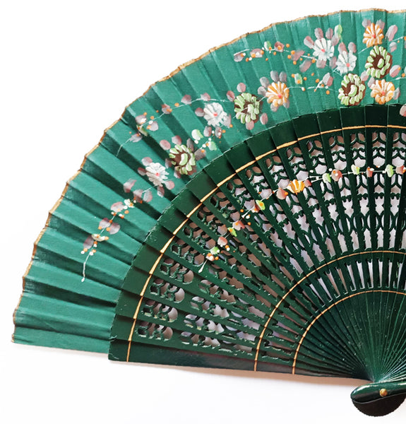 Classic Hand Fan CW1235